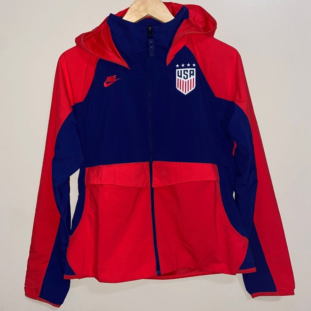 Nike All Weather AWF USWNT Women Team USA Soccer Jacket Size CZ4334-688 NEW